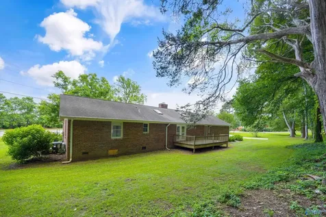 105 Mohawk Road Owens Cross Roads AL 35763