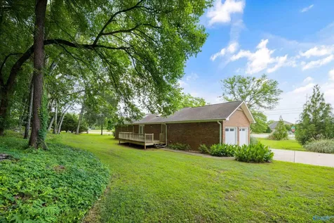 105 Mohawk Road Owens Cross Roads AL 35763