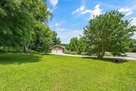 105 Mohawk Road Owens Cross Roads AL 35763