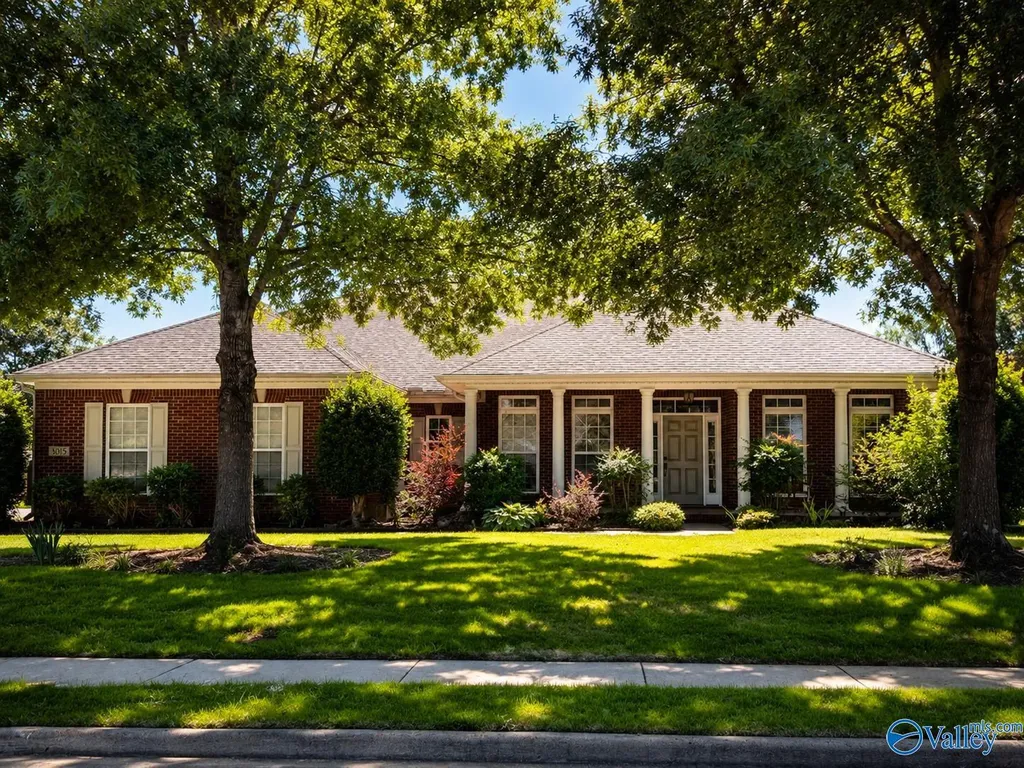 3015 Cobble Farms Drive Owens Cross Roads AL 35763