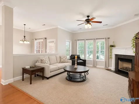 3015 Cobble Farms Drive Owens Cross Roads AL 35763