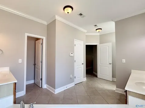 3015 Cobble Farms Drive Owens Cross Roads AL 35763
