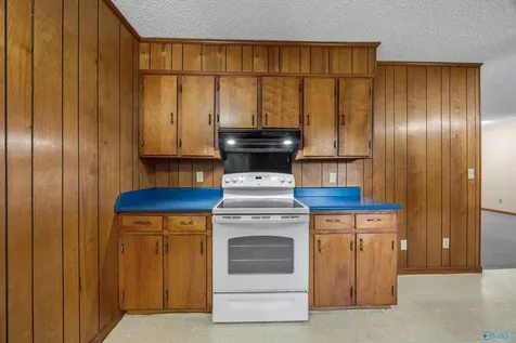 8051 Upper Snake Road Athens AL 35614