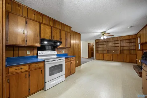 8051 Upper Snake Road Athens AL 35614