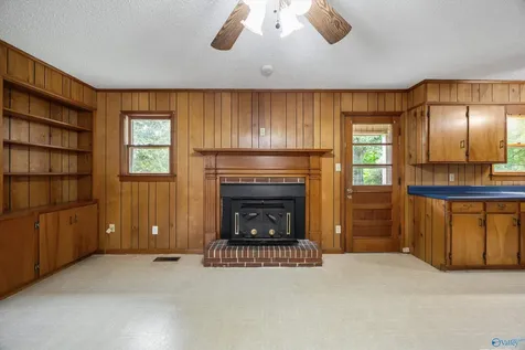 8051 Upper Snake Road Athens AL 35614