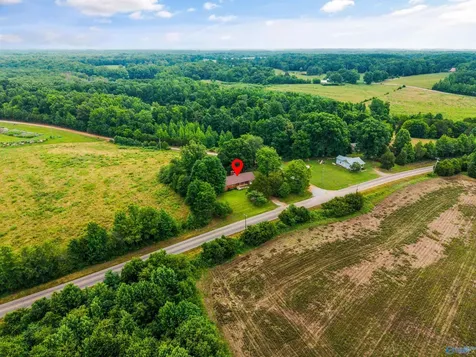 8051 Upper Snake Road Athens AL 35614
