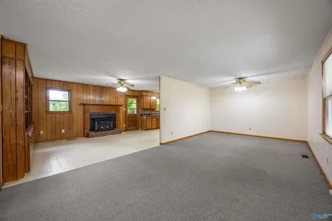 8051 Upper Snake Road Athens AL 35614