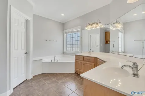 100 Tudor Place Madison AL 35758