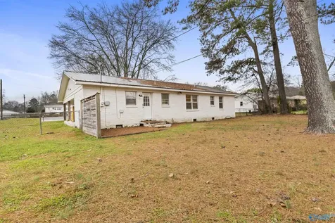 3608 Crestmore Avenue NW Huntsville AL 35816