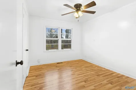 3608 Crestmore Avenue NW Huntsville AL 35816