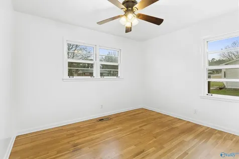 3608 Crestmore Avenue NW Huntsville AL 35816