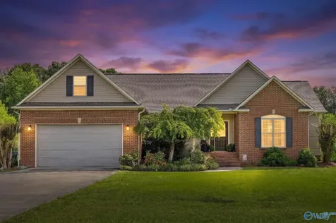 1326 Union Grove Road Guntersville AL 35976