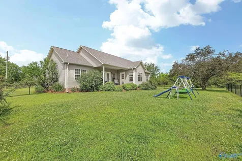 1326 Union Grove Road Guntersville AL 35976