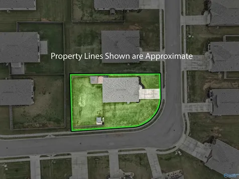 125 Cave Springs Circle Owens Cross Roads AL 35763