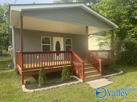 509 Earl Street Scottsboro AL 35768