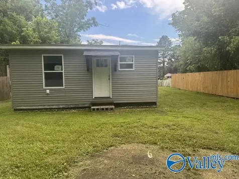 509 Earl Street Scottsboro AL 35768
