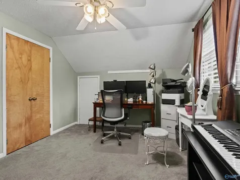 8119 Hillside Lane SE Huntsville AL 35802