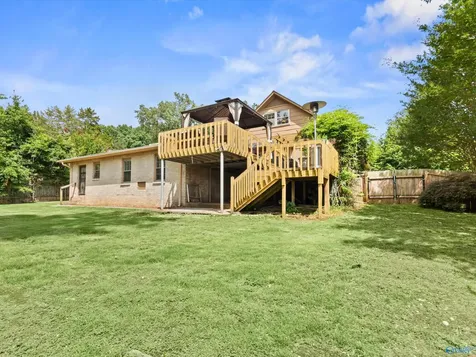 8119 Hillside Lane SE Huntsville AL 35802