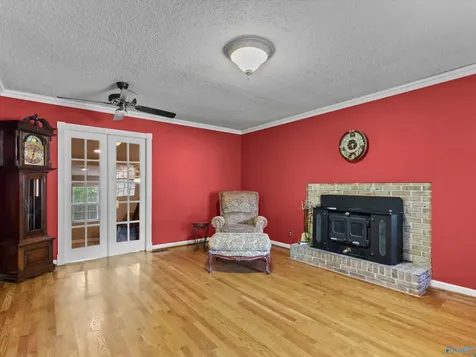 8119 Hillside Lane SE Huntsville AL 35802