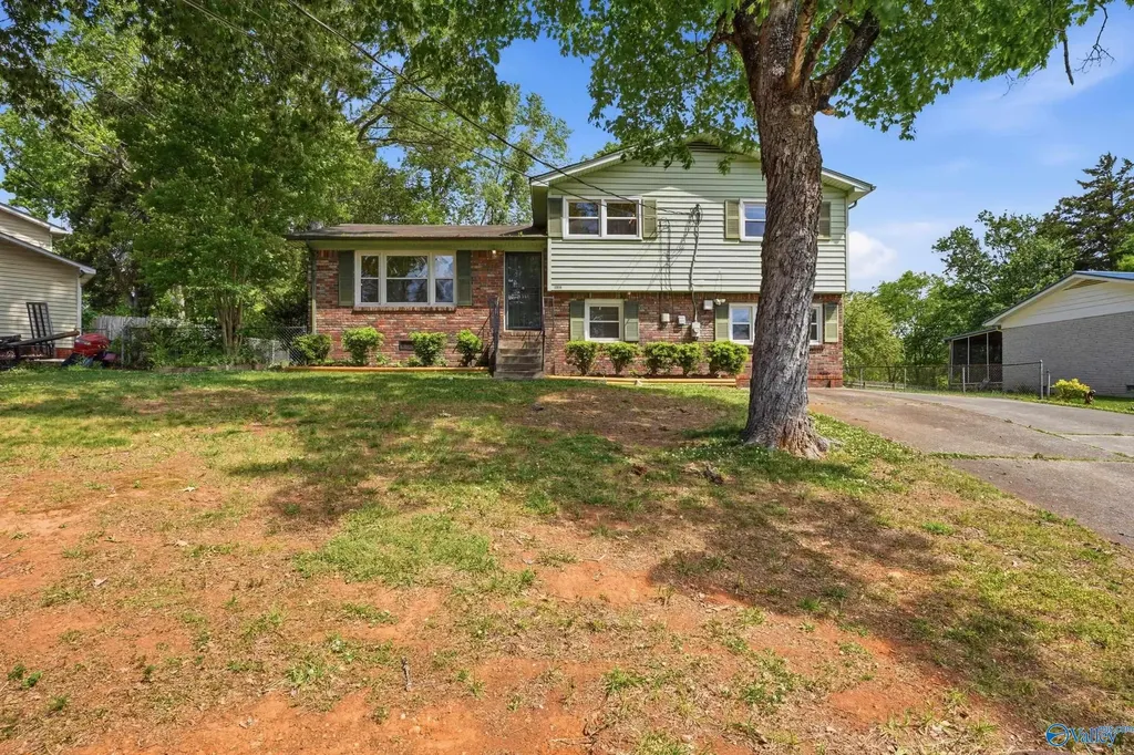 2814 Hilltop Terrace Huntsville AL 35810