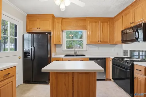 2814 Hilltop Terrace Huntsville AL 35810