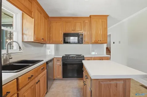 2814 Hilltop Terrace Huntsville AL 35810