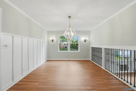 2814 Hilltop Terrace Huntsville AL 35810