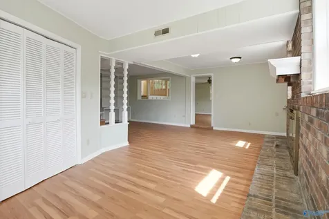 2814 Hilltop Terrace Huntsville AL 35810