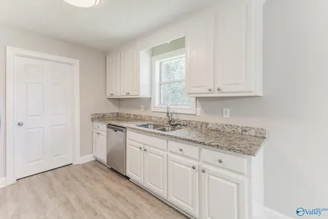 102 Elkwood Road Hazel Green AL 35750