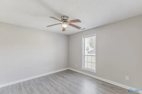102 Elkwood Road Hazel Green AL 35750