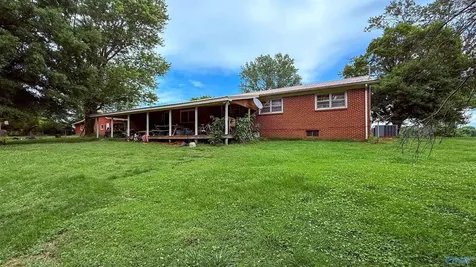 283 Old Huntsville Road Fayetteville TN 37334