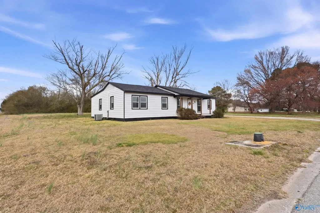 648 Scott Road Hazel Green AL 35750