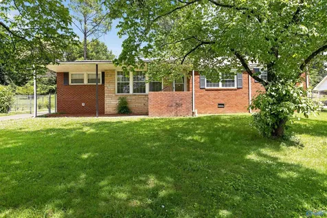 3806 Lakeview Drive NW Huntsville AL 35810