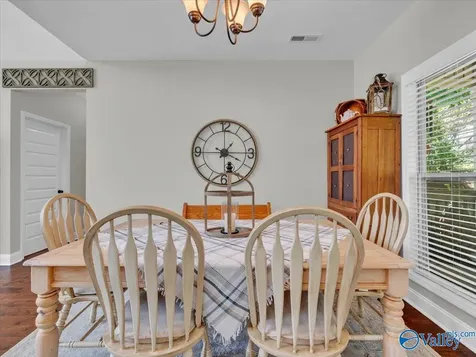 9440 Sergeant Holden Lane Athens AL 35614