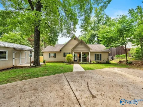 9440 Sergeant Holden Lane Athens AL 35614