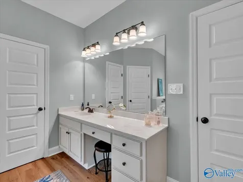 9440 Sergeant Holden Lane Athens AL 35614