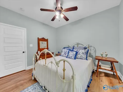 9440 Sergeant Holden Lane Athens AL 35614