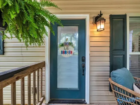 9440 Sergeant Holden Lane Athens AL 35614