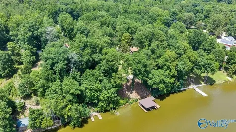 9440 Sergeant Holden Lane Athens AL 35614