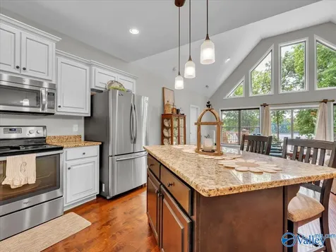 9440 Sergeant Holden Lane Athens AL 35614