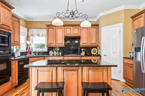 435 Ridgefield Circle Guntersville AL 35976