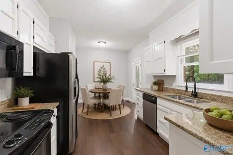 202 Rosecliff Drive Harvest AL 35749