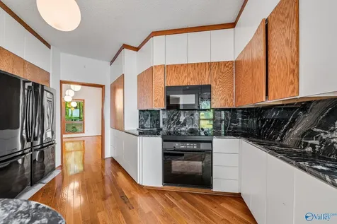 5000 Sunset Bluff Huntsville AL 35803