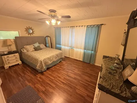 4512 Hideaway Drive Guntersville AL 35976