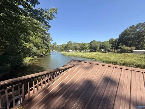 4512 Hideaway Drive Guntersville AL 35976