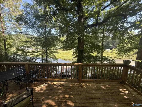 4512 Hideaway Drive Guntersville AL 35976