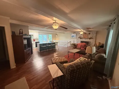 4512 Hideaway Drive Guntersville AL 35976