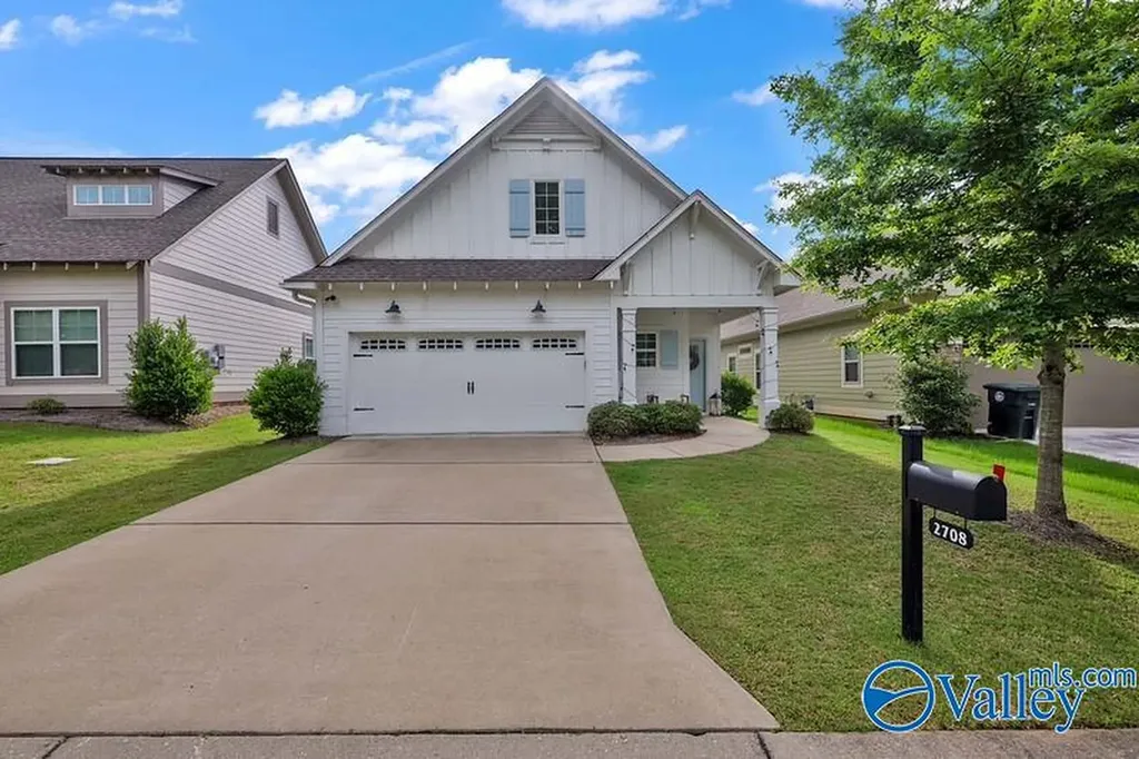 2708 Village Lane Birmingham AL 35211