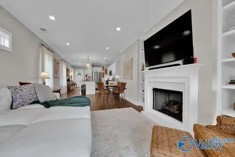 2708 Village Lane Birmingham AL 35211