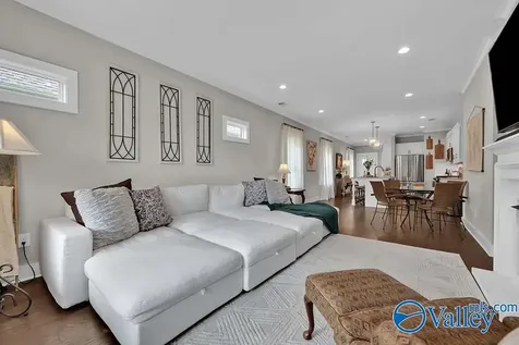 2708 Village Lane Birmingham AL 35211